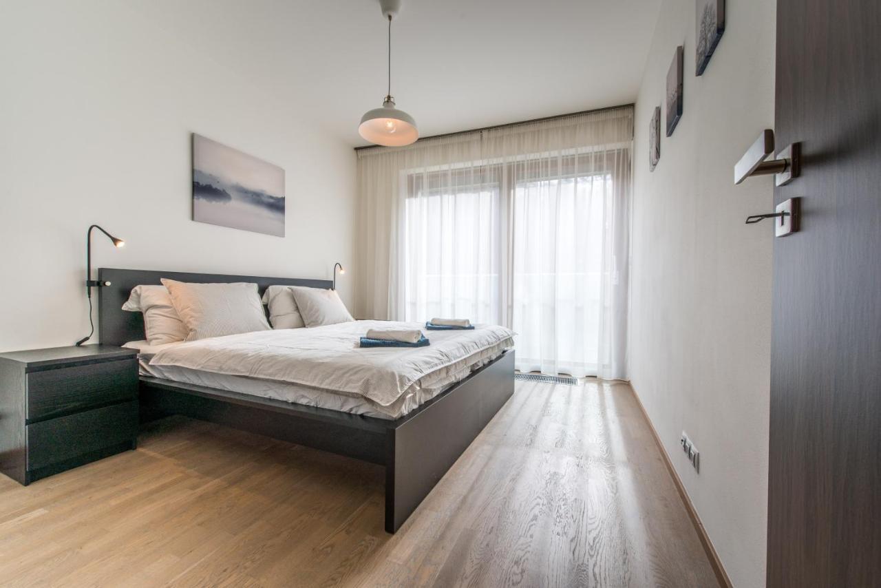 Mozart Central Apartments With Garage Prága Kültér fotó